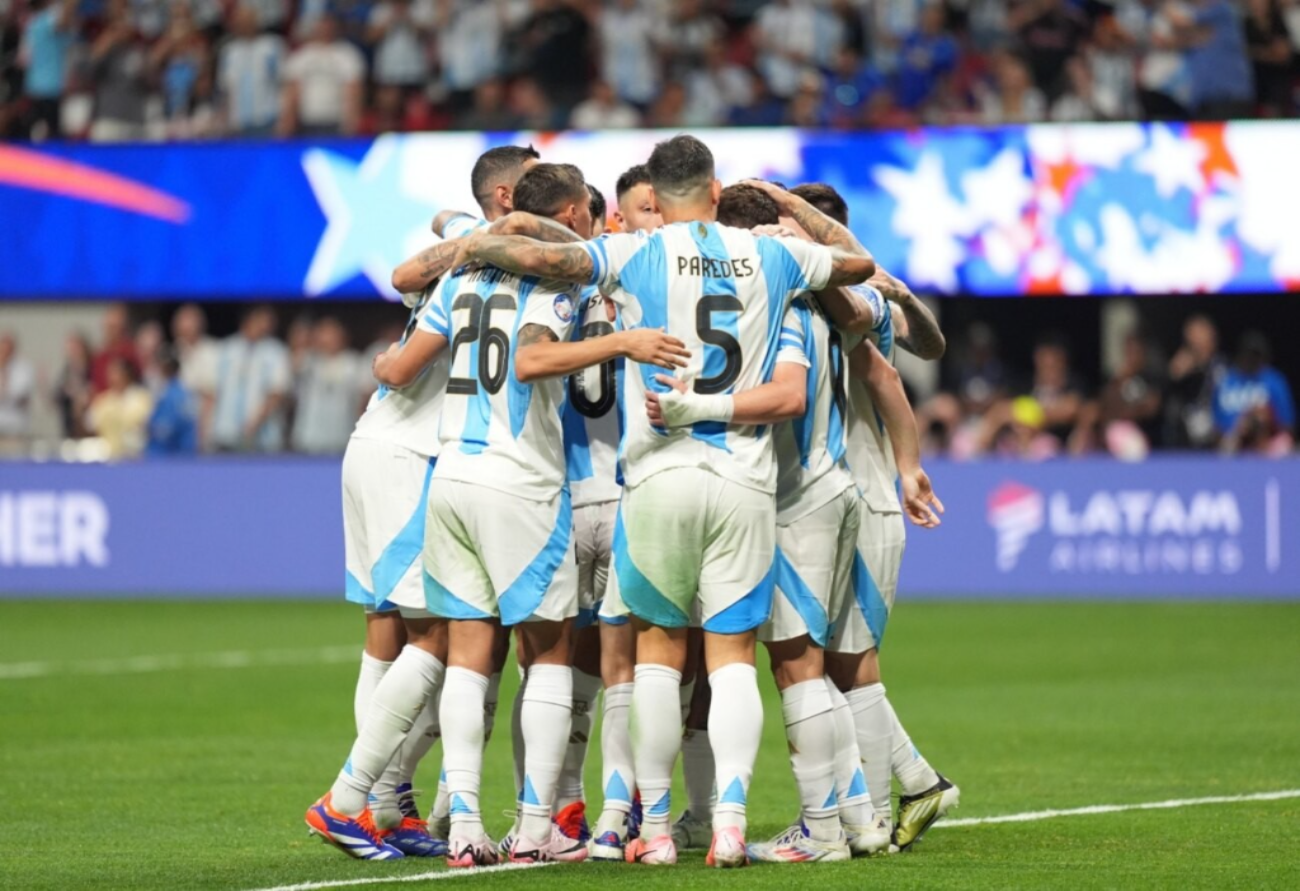 Argentina arranca infalible en la defensa del título de la Copa América